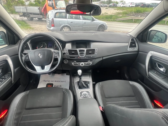 Renault Laguna - автомобили, коли, обяви за нови и употребявани 13