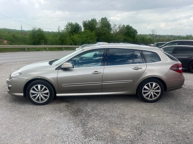 Renault Laguna - автомобили, коли, обяви за нови и употребявани 4