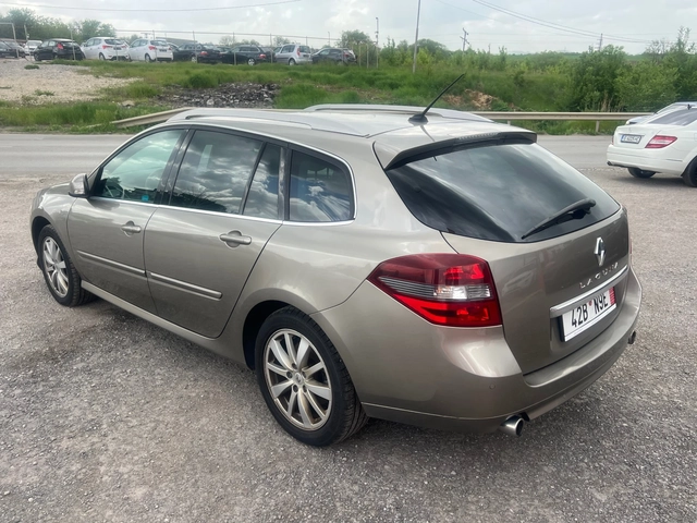 Renault Laguna - автомобили, коли, обяви за нови и употребявани 5