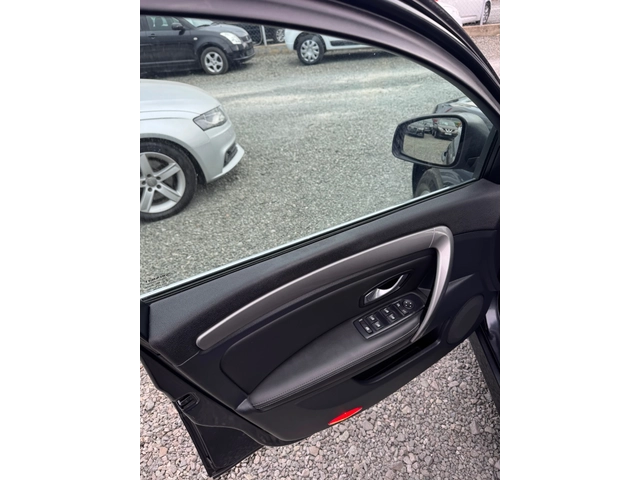 Renault Laguna 2.0dci - автомобили, коли, обяви за нови и употребявани 6