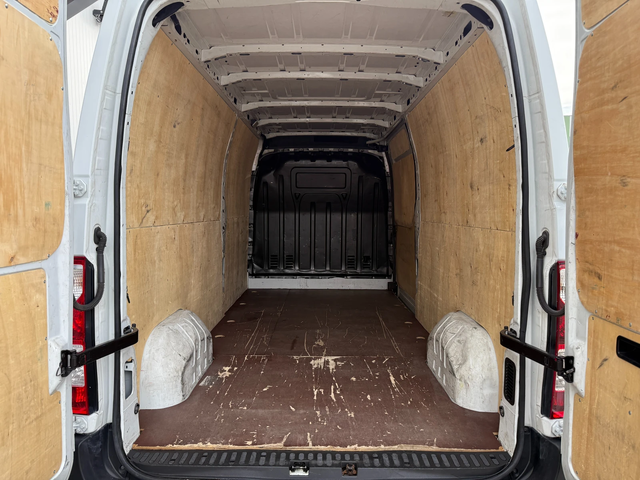 Renault Master 2, 3 - автомобили, коли, обяви за нови и употребявани 4