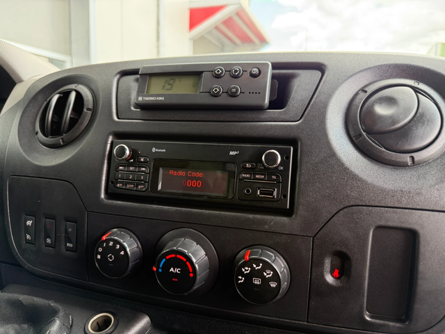 Renault Master Thermo King V 500 max - автомобили, коли, обяви за нови и употребявани 12