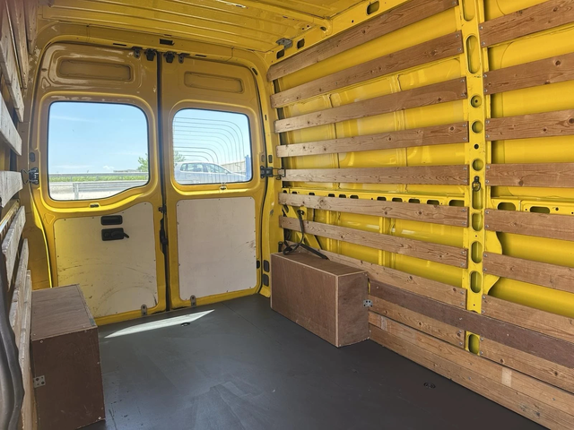 Renault Master - автомобили, коли, обяви за нови и употребявани 8