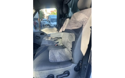 Renault Master 2.5dci - автомобили, коли, обяви за нови и употребявани 8