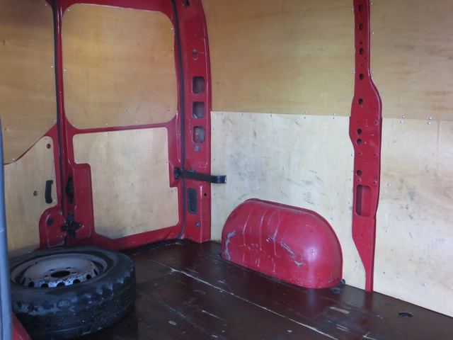 Renault Master 2.3 DCI - автомобили, коли, обяви за нови и употребявани 11