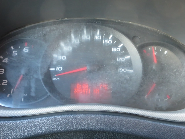 Renault Master 2.3 DCI - автомобили, коли, обяви за нови и употребявани 8