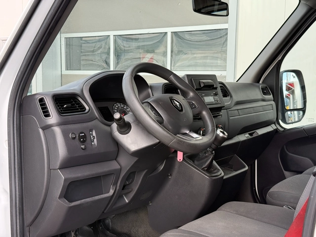 Renault Master 2.3 - автомобили, коли, обяви за нови и употребявани 10