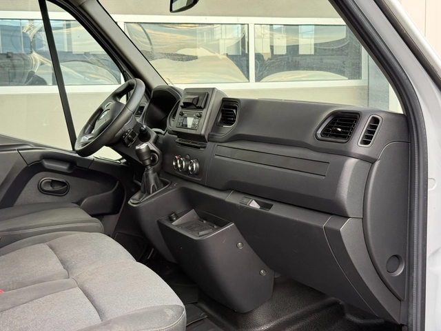 Renault Master 2.3 - автомобили, коли, обяви за нови и употребявани 11