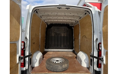 Renault Master 2.3 - автомобили, коли, обяви за нови и употребявани 10