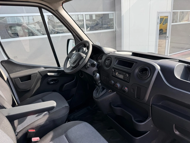 Renault Master 2.3 - автомобили, коли, обяви за нови и употребявани 9