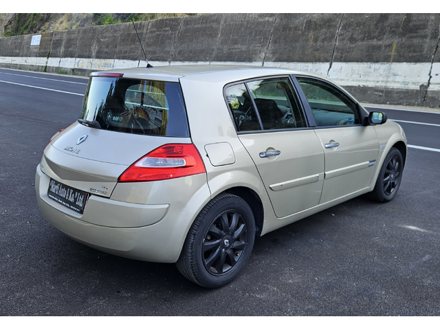 Renault Megane 1.5 DCI - автомобили, коли, обяви за нови и употребявани 6