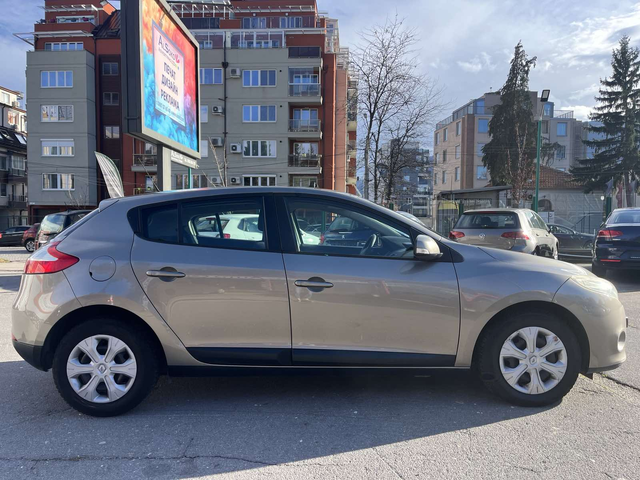 Renault Megane 1.5 disel - автомобили, коли, обяви за нови и употребявани 1