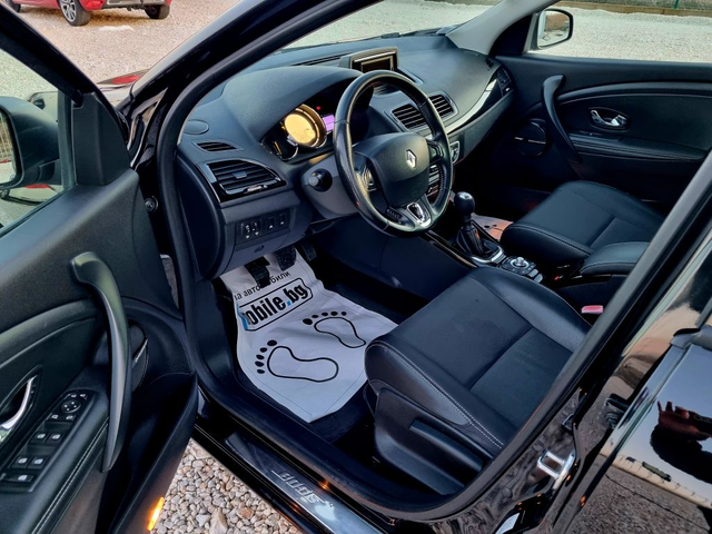 Renault Megane 1.5DCI 110ks.Facelift Panorama, Navi! - автомобили, коли, обяви за нови и употребявани 9