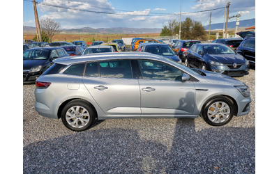 renault-megane-1-5dci-a-e6d - 1