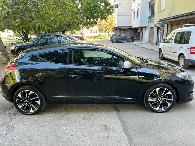 Renault Megane * 1.6DCI* КОЖА* КАМЕРА* КЕЙЛЕС* ТОП* - автомобили, коли, обяви за нови и употребявани 4