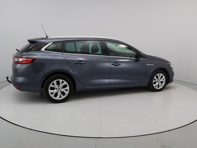 Renault Megane - автомобили, коли, обяви за нови и употребявани 12