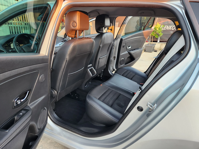 Renault Megane 1.2tce-130к.с EURO 6-АВТОМАТИК-НАВИГАЦИЯ-ШВЕЙЦАРИЯ - автомобили, коли, обяви за нови и употребявани 14