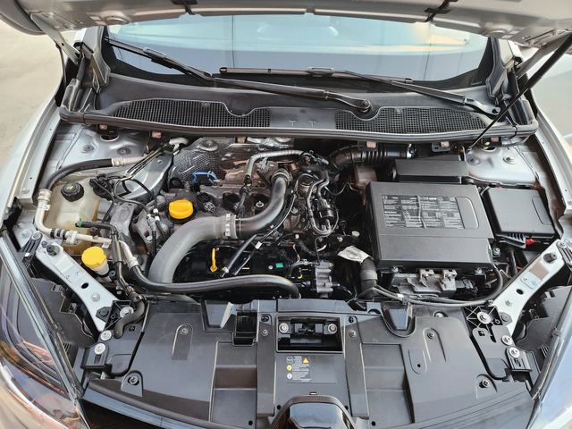 Renault Megane 1.2tce-130к.с EURO 6-АВТОМАТИК-НАВИГАЦИЯ-ШВЕЙЦАРИЯ - автомобили, коли, обяви за нови и употребявани 15