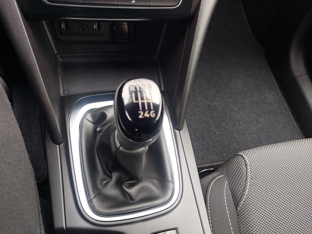 Renault Megane 1, 5dci 116ps LED - автомобили, коли, обяви за нови и употребявани 11