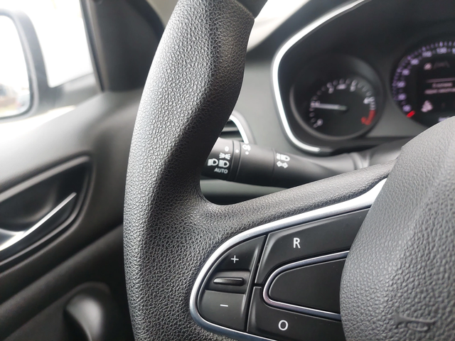 Renault Megane 1, 5dci 116ps LED - автомобили, коли, обяви за нови и употребявани 7