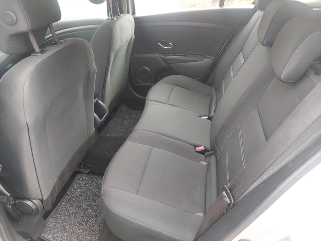 Renault Megane 1, 5dci 110ps NAVI - автомобили, коли, обяви за нови и употребявани 5