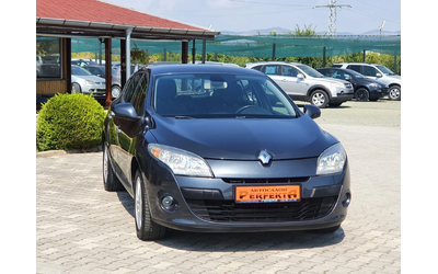 renault-megane - 3