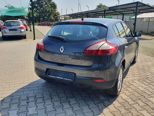 Renault Megane 1.5dci 110к.с. - автомобили, коли, обяви за нови и употребявани 7