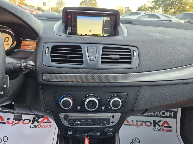 Renault Megane 1.5DCI-110kc= 6СКОРОСТИ= НАВИ - автомобили, коли, обяви за нови и употребявани 15