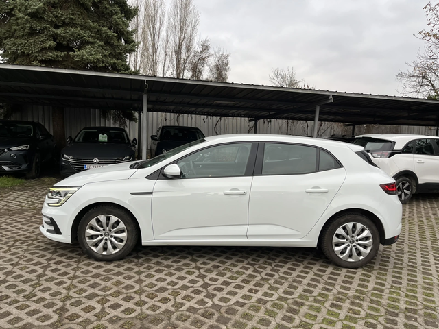 Renault Megane 1.5 dCi 115 к.с 6M/T - автомобили, коли, обяви за нови и употребявани 6