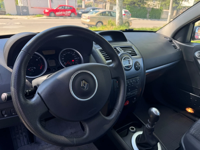 Renault Megane 1.9 DIESEL AUSTRIA - автомобили, коли, обяви за нови и употребявани 12