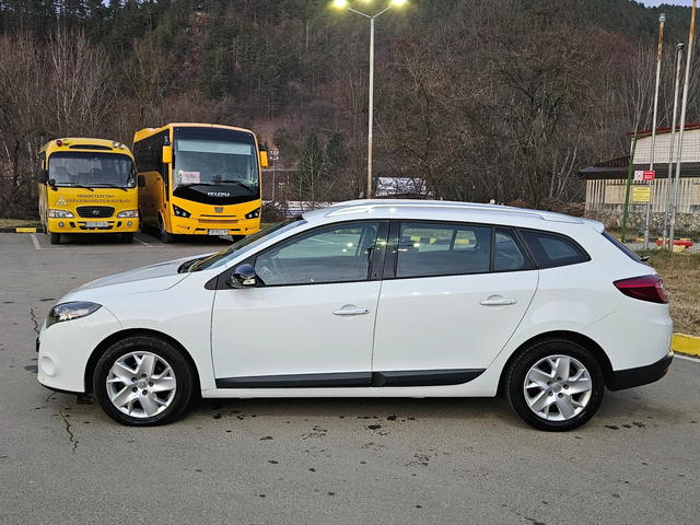 Renault Megane 1.5 Dci FACELIFT/6skorosti - автомобили, коли, обяви за нови и употребявани 2