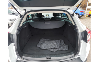 Renault Megane SPORTOUR* 1.5DCi* LED* EURO6B* NAVI* - автомобили, коли, обяви за нови и употребявани 13