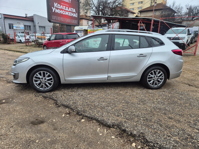 Renault Megane 1.5DCI 110K.S - автомобили, коли, обяви за нови и употребявани 3