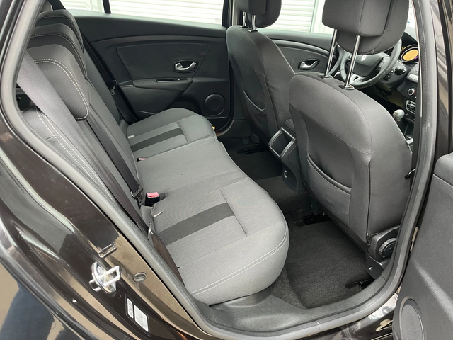 Renault Megane 1.5dci - автомобили, коли, обяви за нови и употребявани 13