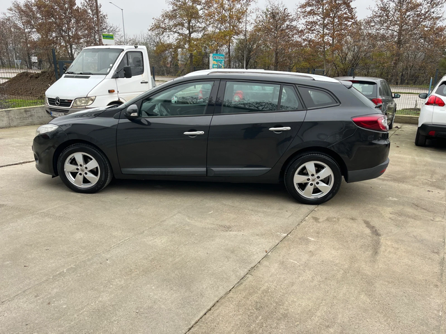 Renault Megane 1.5dci - автомобили, коли, обяви за нови и употребявани 3