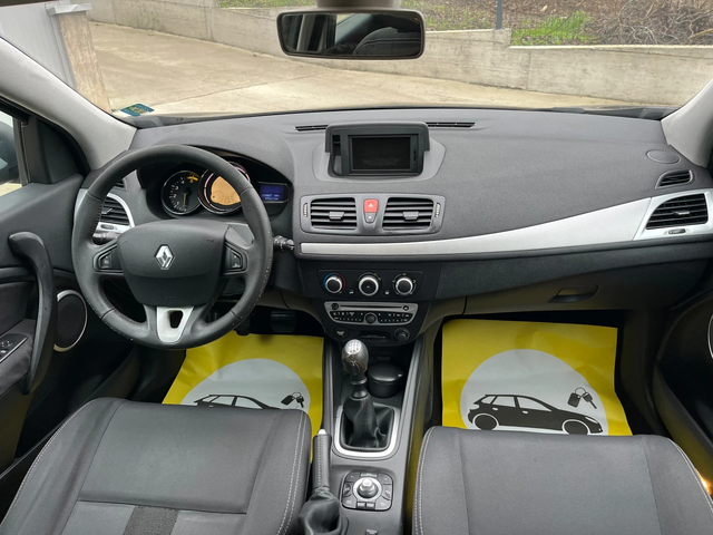Renault Megane 1.5dci - автомобили, коли, обяви за нови и употребявани 9
