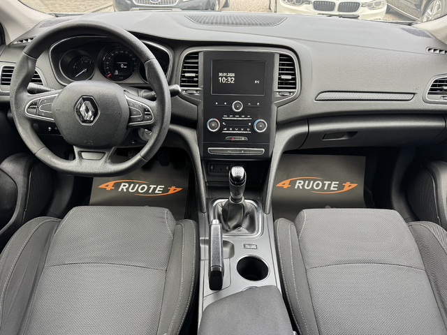 Renault Megane 1.5DCi - автомобили, коли, обяви за нови и употребявани 8