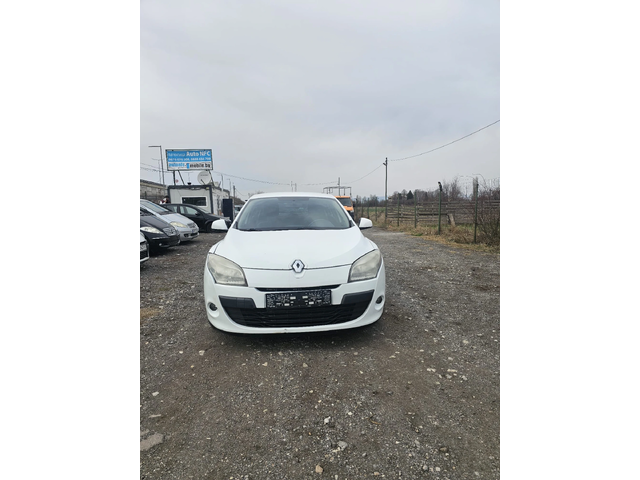 Renault Megane 1.5 DCI - автомобили, коли, обяви за нови и употребявани 4