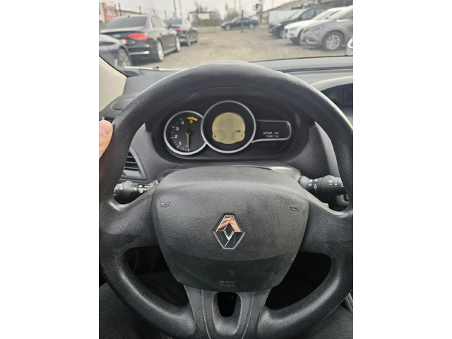 Renault Megane 1.5 DCI - автомобили, коли, обяви за нови и употребявани 9