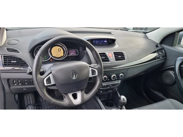 Renault Megane - автомобили, коли, обяви за нови и употребявани 6