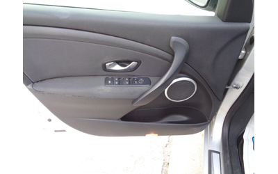 Renault Megane 1.5dCI-110-NAVI-LIZING - автомобили, коли, обяви за нови и употребявани 15