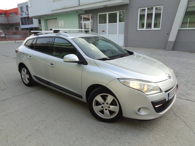 Renault Megane 1.5dCI-110-NAVI-LIZING - автомобили, коли, обяви за нови и употребявани 1