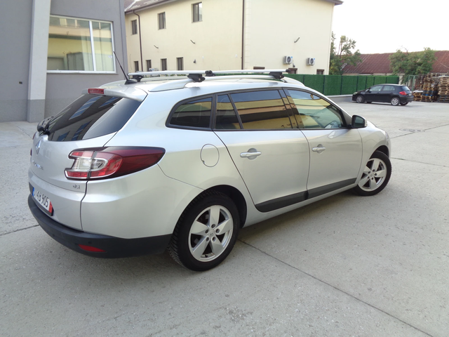 Renault Megane 1.5dCI-110-NAVI-LIZING - автомобили, коли, обяви за нови и употребявани 3