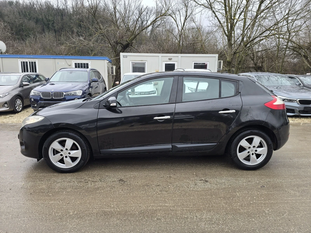 Renault Megane 1.5d 110к.с Топ състояние - автомобили, коли, обяви за нови и употребявани 6