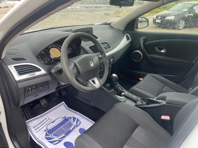 Renault Megane 1.5DCI-110-NAVI-ITALIA - автомобили, коли, обяви за нови и употребявани 8