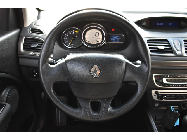 Renault Megane 1.2i* Petrol* 100000KM!!! - автомобили, коли, обяви за нови и употребявани 13