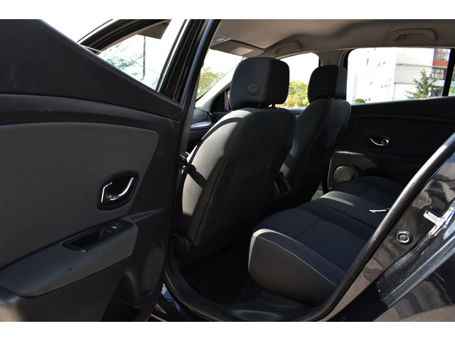 Renault Megane 1.2i* Petrol* 100000KM!!! - автомобили, коли, обяви за нови и употребявани 9