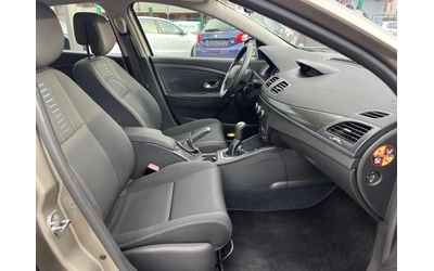 Renault Megane 1.5 DISEL - автомобили, коли, обяви за нови и употребявани 15