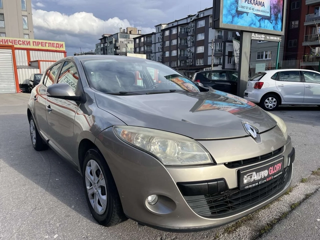 Renault Megane 1.5 DISEL - автомобили, коли, обяви за нови и употребявани 2