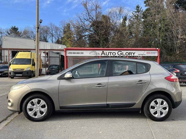Renault Megane 1.5 DISEL - автомобили, коли, обяви за нови и употребявани 6